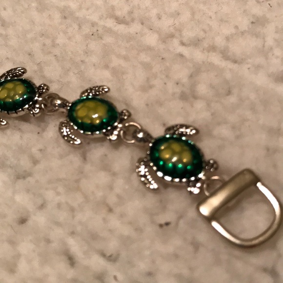 Turtle bracelet - Picture 3 of 3